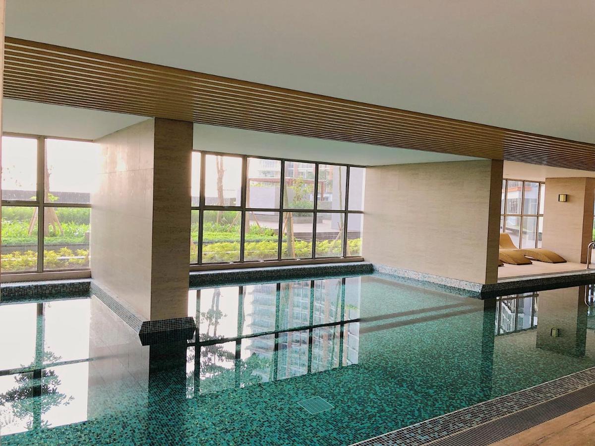 Gold Coast Pik Sea View Apartments By Longesuites Jakarta Exteriör bild